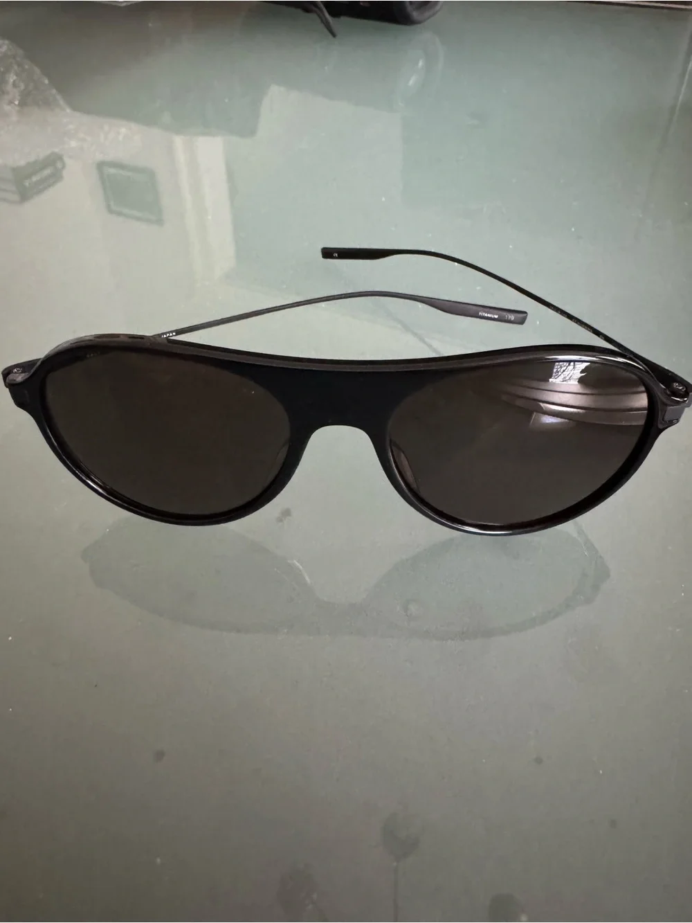 Men's Black Aviator-Style Sunglasses